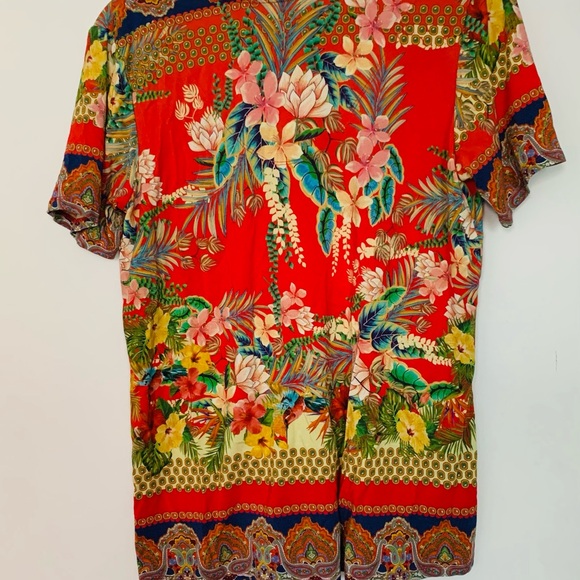 Johnny Was Favorite V-Neck Red Floral Short Sleeve Top - Picture 3 of 3